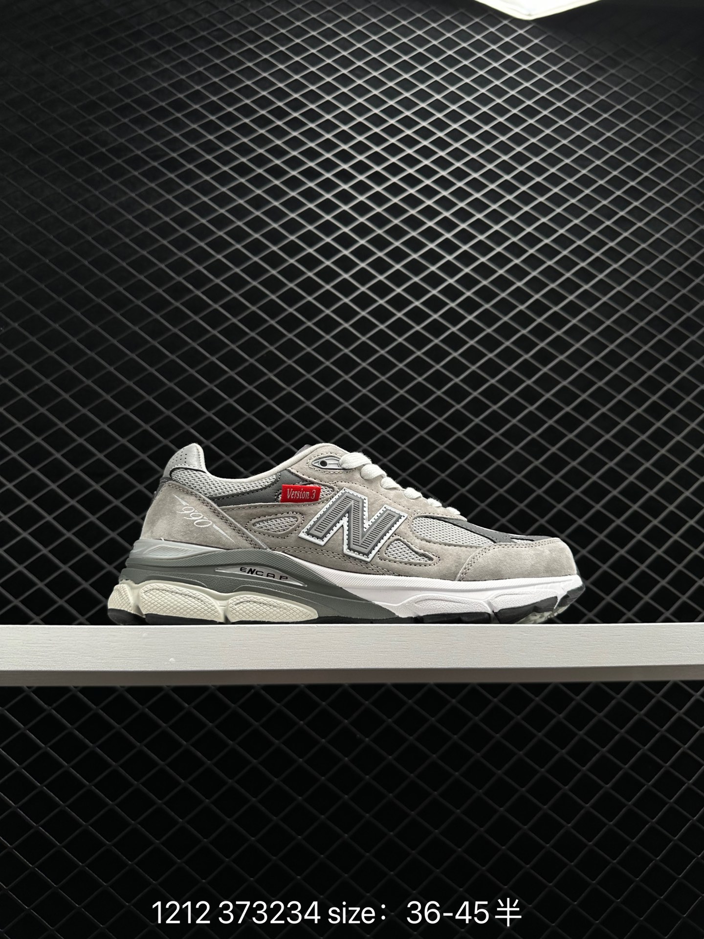 New Balance in USA M990V3